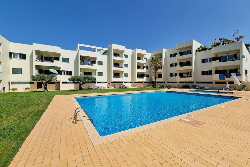 Apartamento Sea Beside Albufeira Exterior foto